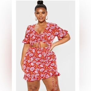 PrettyLittleThing Floral Ruched Detail Cut Out Dress